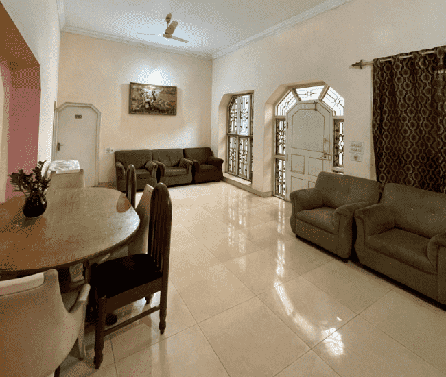 2 Bedroom Hall Kitchen